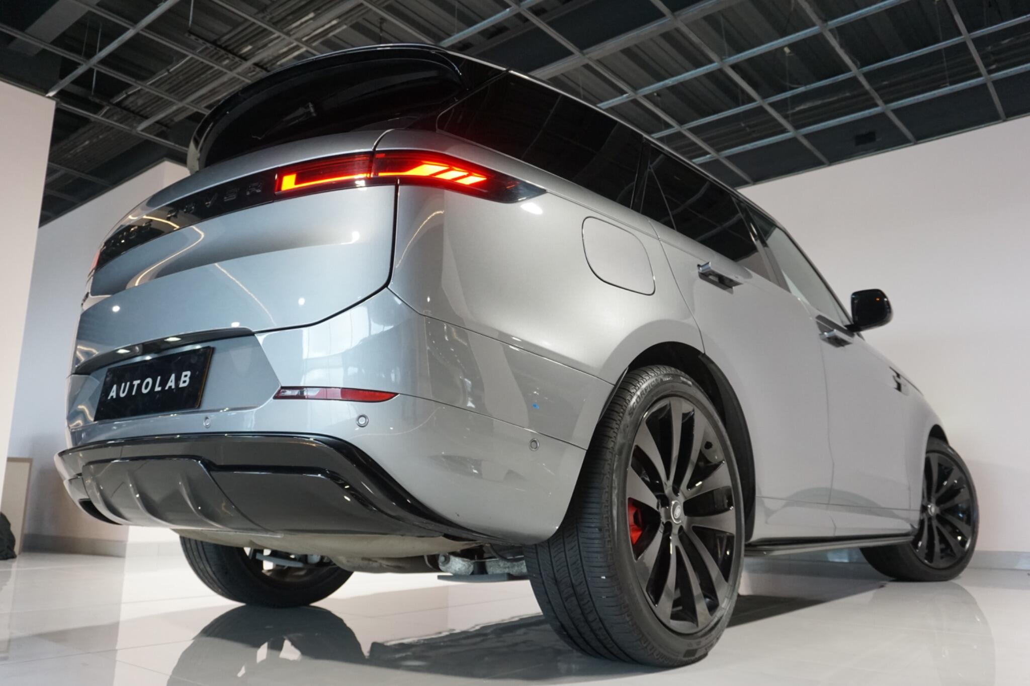 Land Rover Range Rover Sport 3.0 D300 MHEV Dynamic SE SUV 5dr Diesel Auto 4WD Euro 6 (s/s) (300 ps)